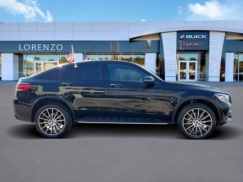 Used 2022 Mercedes-Benz GLC 300 4MATIC Coupe image 4