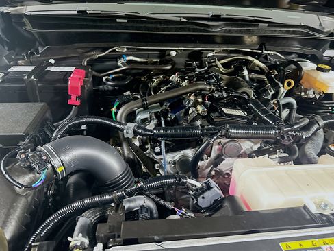 Used 2025 Toyota Tacoma TRD Off-Road image 32