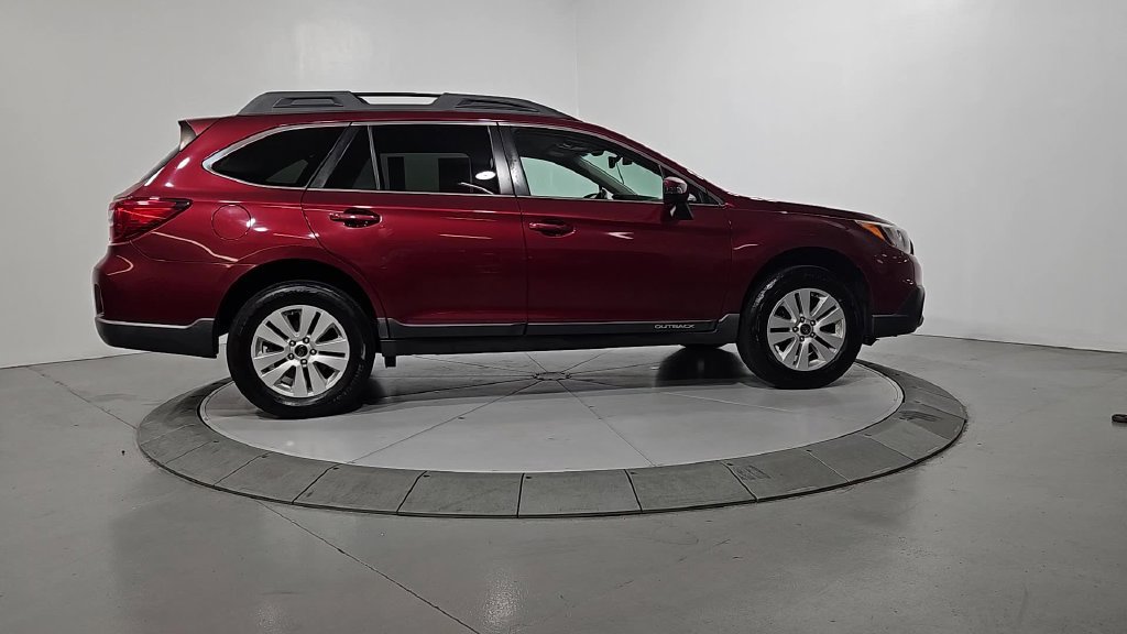 Used 2017 Subaru Outback 2.5i Premium AWD/4WD image 7