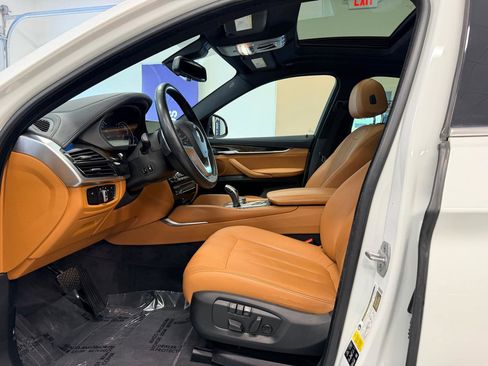 Used 2019 BMW X6 sDrive35i RWD image 18