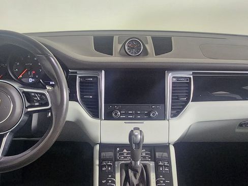 Used 2017 Porsche Macan GTS image 18