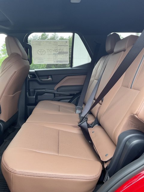 New 2026 Toyota 4Runner Limited AWD/4WD image 16