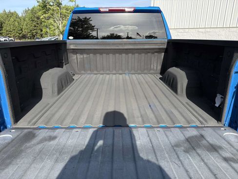 Used 2022 Chevrolet Silverado 1500 RST AWD/4WD image 28