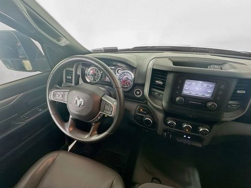 Used 2024 RAM 2500 Tradesman w/ Chrome Appearance Group image 9