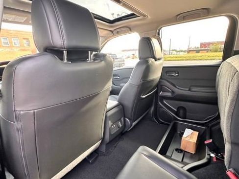 Certified 2024 Nissan Frontier SL w/ Technology Package image 29