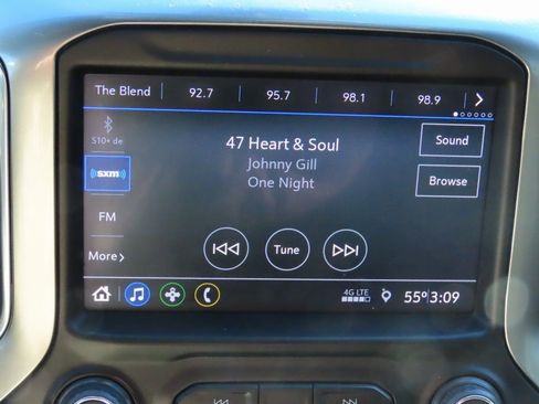 Used 2023 Chevrolet Silverado 2500 LT w/ Convenience Package image 25