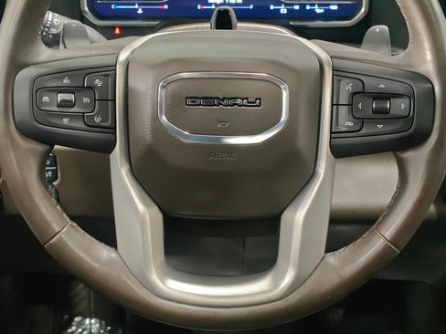 Used 2023 GMC Sierra 1500 Denali AWD/4WD image 5