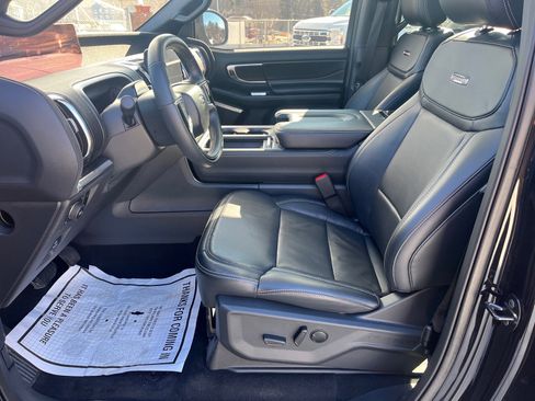 Certified 2025 Ford Expedition Platinum w/ Stealth Performance Package image 16