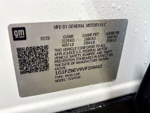 New 2027 Chevrolet Bolt RS FWD image 32