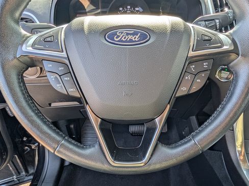 Used 2024 Ford Edge Titanium AWD/4WD image 25