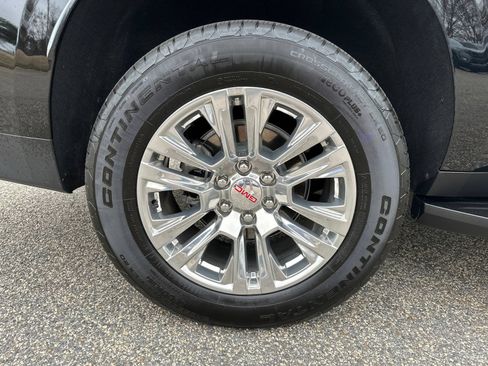 Used 2024 GMC Yukon XL Denali w/ Max Trailering Package AWD/4WD image 18