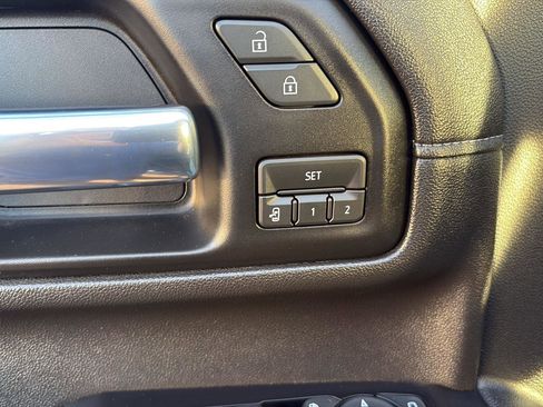 Used 2020 Chevrolet Silverado 2500 LTZ image 15