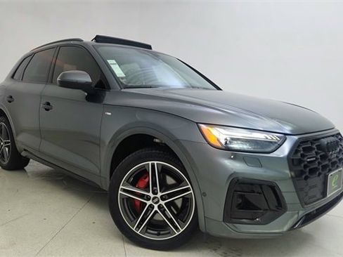 Used 2024 Audi Q5 e Prestige w/ Prestige Package image 94