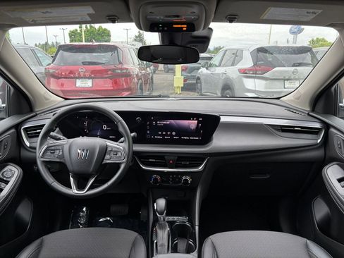 Used 2025 Buick Encore GX Preferred AWD/4WD image 33