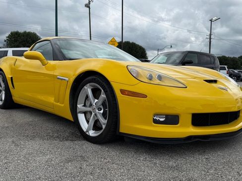 Used 2010 Chevrolet Corvette Grand Sport RWD image 11