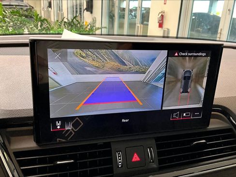 Certified 2025 Audi Q5 2.0T Premium Plus w/ Premium Plus Package image 28