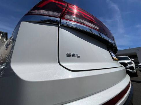 New 2025 Volkswagen Atlas Cross Sport SEL Premium R-Line image 7