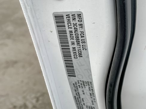 Used 2022 Jeep Compass Latitude w/ Convenience Group image 29