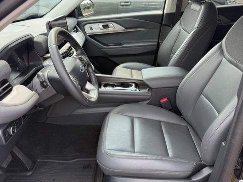New 2026 Ford Explorer Active w/ Active Comfort Package AWD/4WD image 17