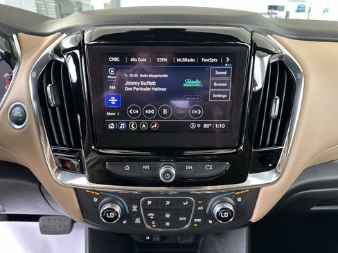 Certified 2023 Chevrolet Traverse Premier FWD image 13