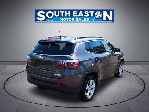 Used 2020 Jeep Compass Latitude AWD/4WD image 6