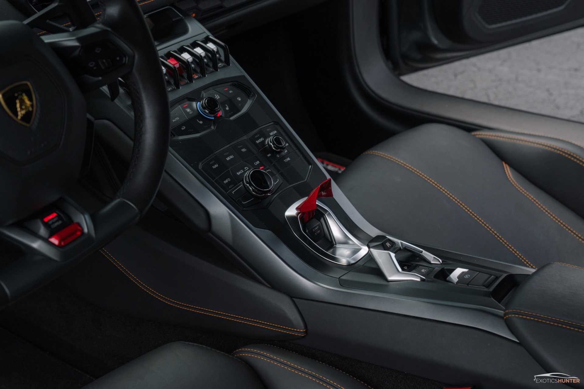 Used 2015 Lamborghini Huracan LP 610-4 AWD/4WD image 21