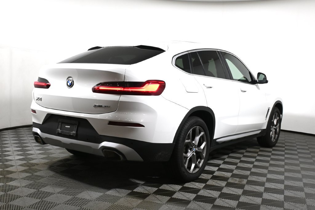 Used 2023 BMW X4 xDrive30i w/ Premium Package AWD/4WD image 11
