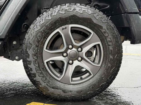 Used 2019 Jeep Wrangler Unlimited Sport S image 16