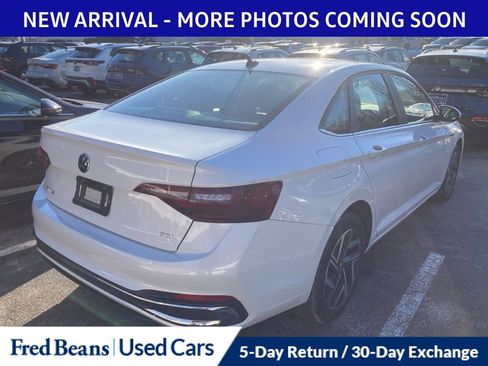 Used 2024 Volkswagen Jetta SEL image 6
