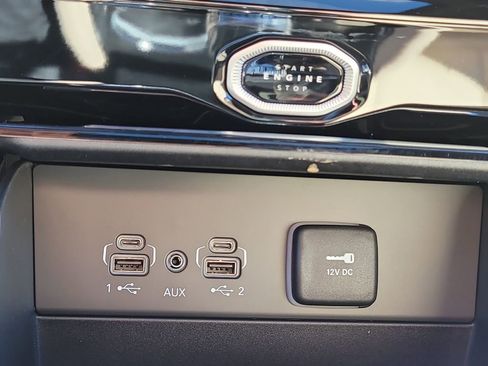 New 2026 Jeep Grand Cherokee Limited w/ Limited Altitude Package AWD/4WD image 30