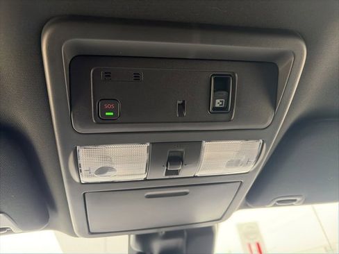 Used 2021 Nissan Titan PRO-4X w/ Pro-4x Convenience Package image 25