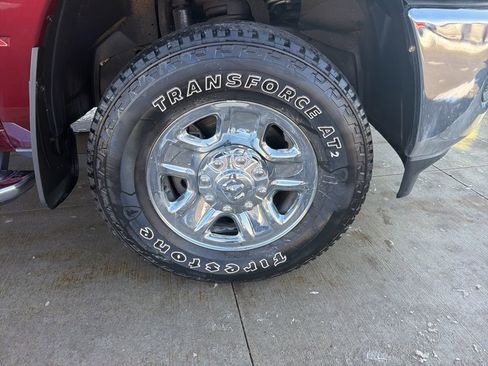 Used 2024 RAM 2500 Tradesman w/ Chrome Appearance Group image 12