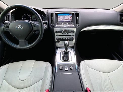 Used 2013 INFINITI G37 Convertible w/ Premium Pkg RWD image 16