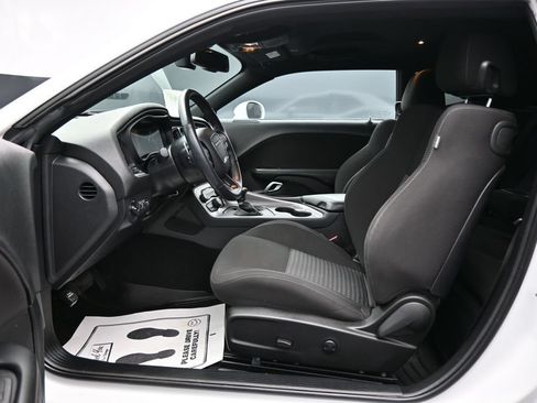 Used 2022 Dodge Challenger R/T w/ Blacktop Package RWD image 9
