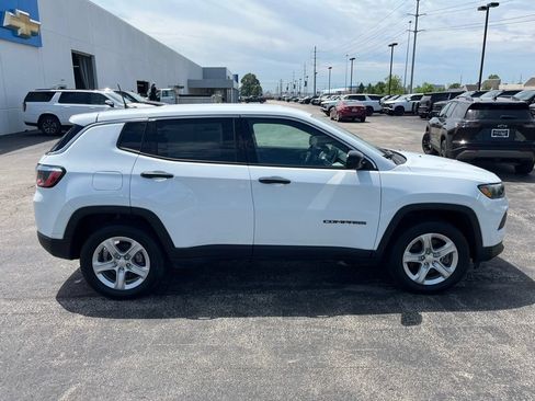 Used 2024 Jeep Compass Sport AWD/4WD image 8