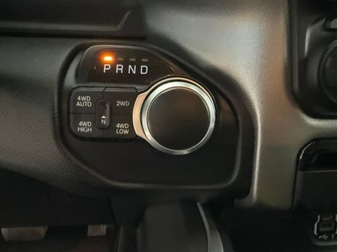 Used 2020 RAM 1500 Big Horn AWD/4WD image 30
