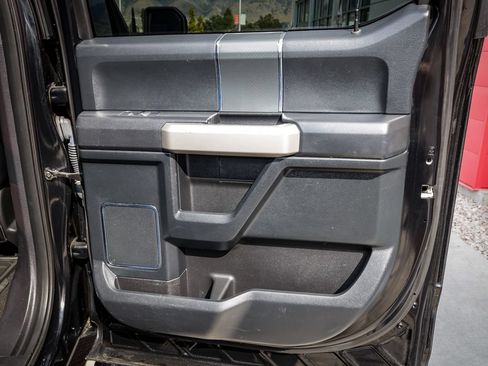 Used 2018 Ford F150 Lariat w/ Equipment Group 502A Luxury AWD/4WD image 31