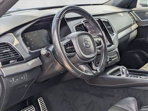 Used 2016 Volvo XC90 T8 R-Design w/ Vision Package image 9