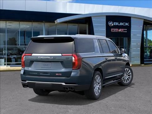 New 2026 GMC Yukon XL Denali w/ Denali Reserve Package AWD/4WD image 4
