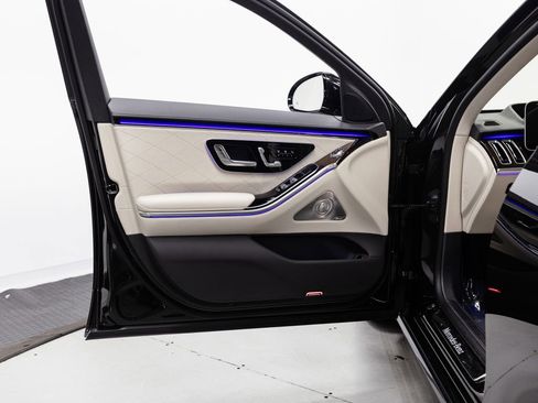 Used 2026 Mercedes-Benz S 580 4MATIC Sedan image 5