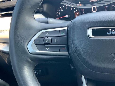 Used 2025 Jeep Compass Limited AWD/4WD image 19