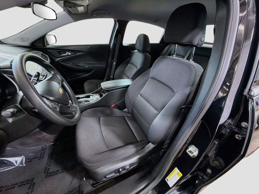 Used 2025 Chevrolet Malibu LT FWD image 21
