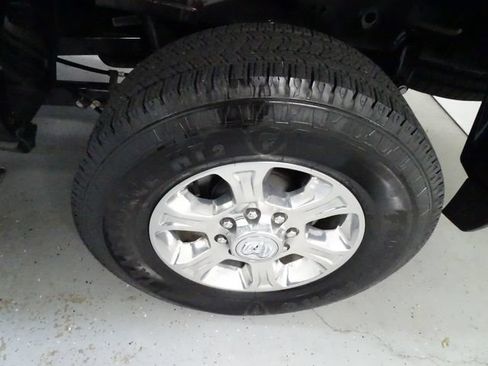 Certified 2025 RAM 2500 Big Horn AWD/4WD image 27