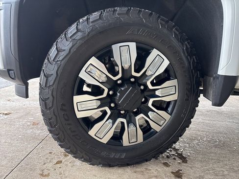 Used 2025 GMC Sierra 2500 Denali w/ Technology Package image 45