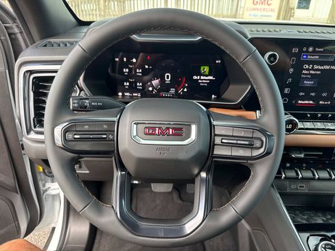 New 2025 GMC Canyon AT4 w/ Nightfall Edition AWD/4WD image 33