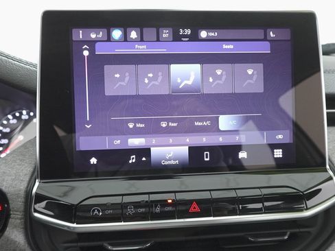 Used 2022 Jeep Compass Latitude image 18