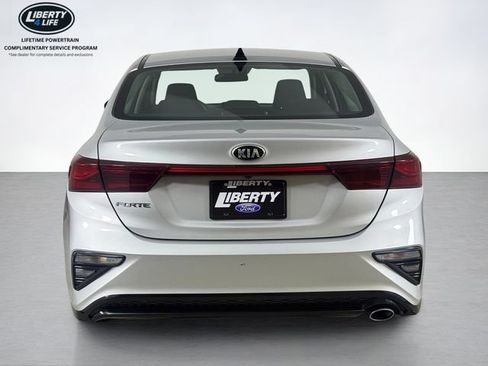 Used 2021 Kia Forte LXS FWD image 4