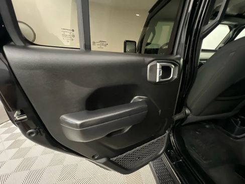 Used 2021 Jeep Wrangler Unlimited Sport image 21