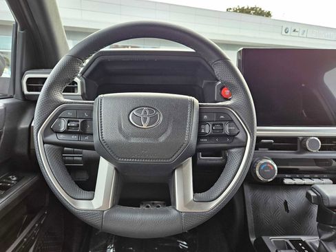 Used 2024 Toyota Tacoma TRD Sport image 22