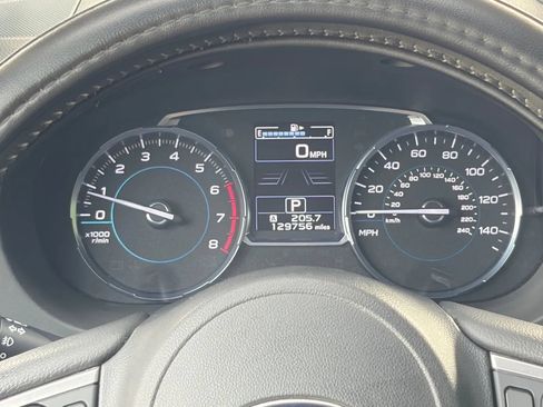 Used 2017 Subaru Forester 2.5i Touring AWD/4WD image 32